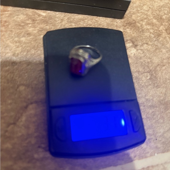 Antique 14kt lace filigree white gold Ring with a synthetic ruby - Picture 10 of 16